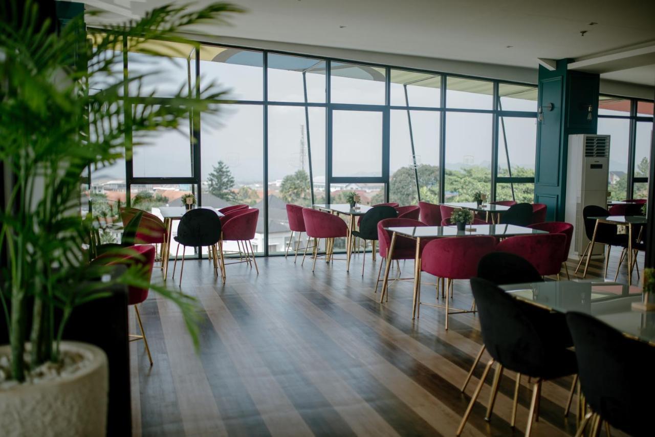 The Bountie Hotel And Convention Centre Sukabumi Exterior foto